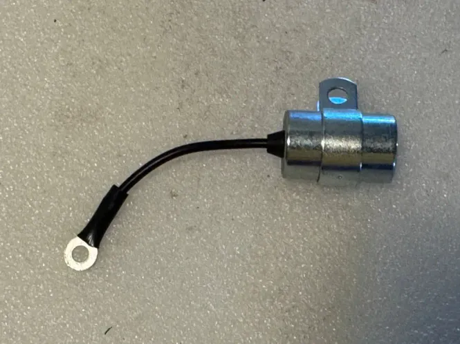 Hovedbilde Ignition condenser. Magneto